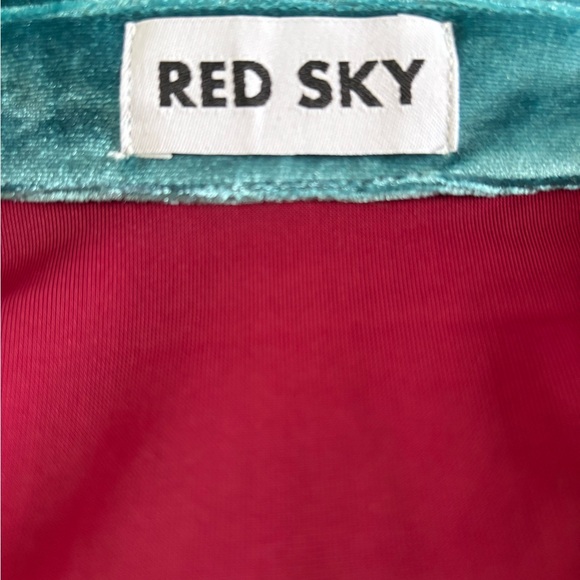 Red Sky Blue/Red Velour shirt dress fits up to size 16 - Picture 3 of 4